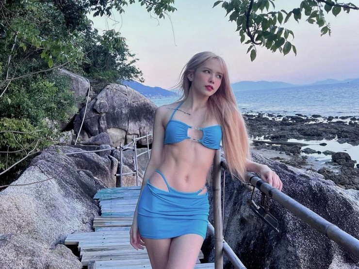 Làm đẹp - Chị em Thiều Bảo Trang làm dân mạng ghen tị vì ngoại hình búp bê, "vạn người có một"