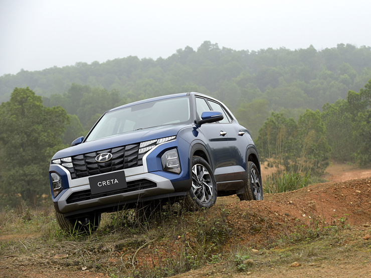 Tin tức ô tô - Giá xe Hyundai Creta niêm yết và lăn bánh tháng 8/2022