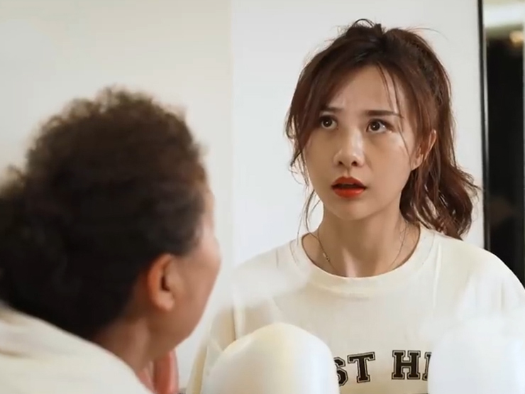 Clip hài hước - Sau 30 năm "ế chổng vó", cô gái xinh đẹp cũng biết thế nào là tình yêu