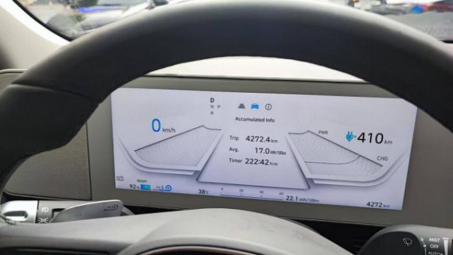 Nội soi xe điện Hyundai Ioniq 5 đầu tiên có mặt tại Việt Nam - 10