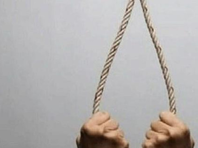 Pháp luật - Người đàn ông tử vong trong tư thế treo cổ với nhiều tình tiết bất thường