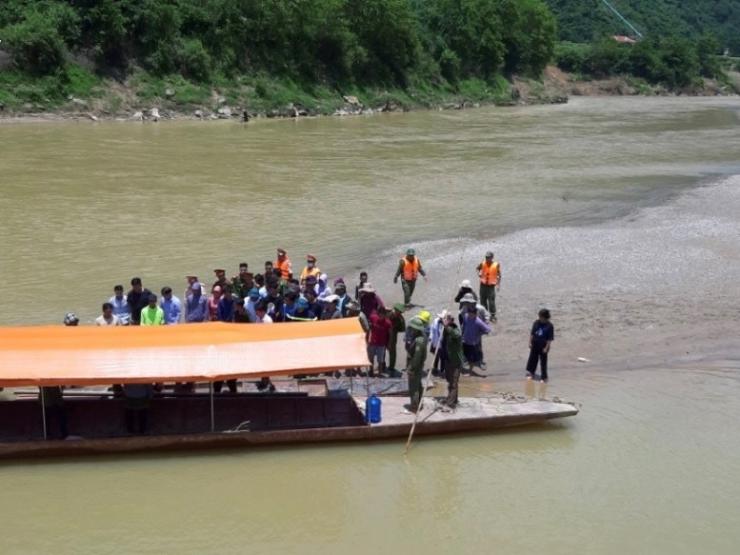 Tìm thấy 3 thi thể cuối cùng vụ lật thuyền ở Lào Cai