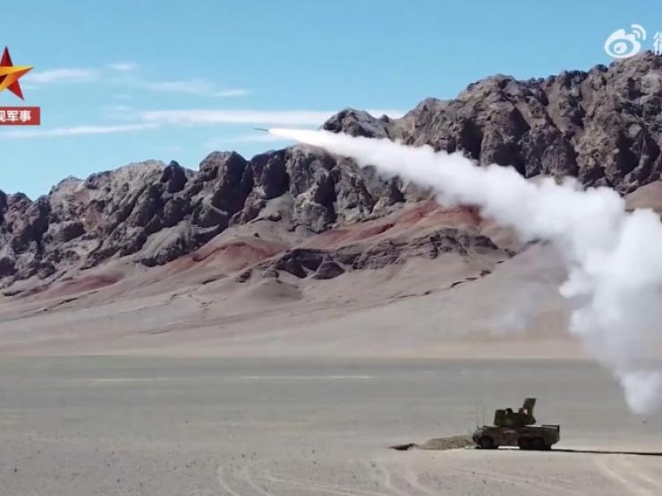 Thế giới - TQ bắn thử tên lửa ở Tân Cương: Răn đe Mỹ, Ấn Độ?