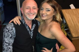 Bạn trẻ - Cuộc sống - Chàng U50 kết hôn với vợ kém 19 tuổi bất ngờ phát hiện ra điều "hơi kỳ lạ"