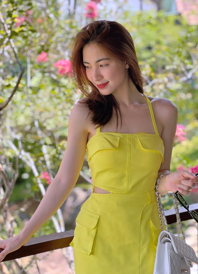 Là mẹ một con, nhan sắc của nữ ca sĩ&nbsp;được đánh giá là ngày càng trẻ trung và xinh đẹp hơn so với thuở mới vào nghề.
