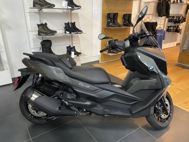 Bảng giá mô tô BMW Motorrad mới nhất giữa tháng 8/2022 - 4
