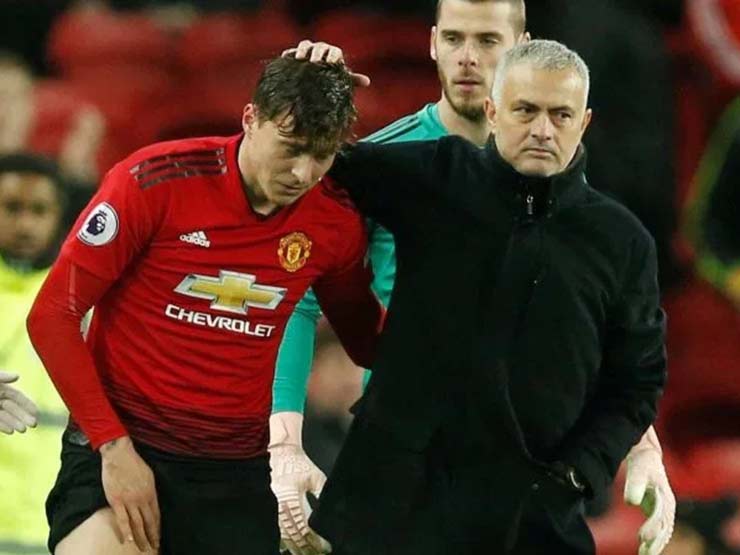 Bóng đá - Tin nóng chuyển nhượng tối 17/8: Mourinho muốn đưa Lindelof về Roma