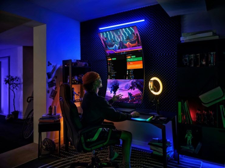 Chế độ Cockpit của Odyssey Ark 55 inch cho phép người dùng dựng đứng màn hình.