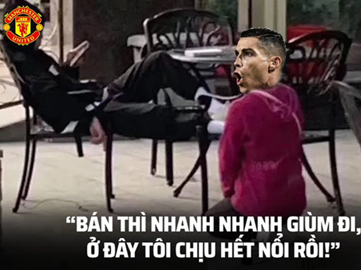 Tranh vui - Ảnh chế: Ronaldo mừng rỡ khi MU đồng ý để anh ra đi, fan hụt hẫng