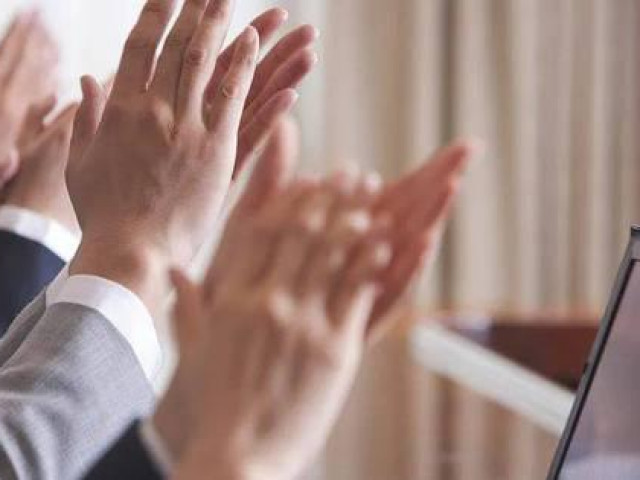 Sức khỏe đời sống - Hiệu quả không ngờ từ việc vỗ tay mỗi ngày, vừa bổ sung khí huyết vừa ngăn ngừa nhiều bệnh mãn tính