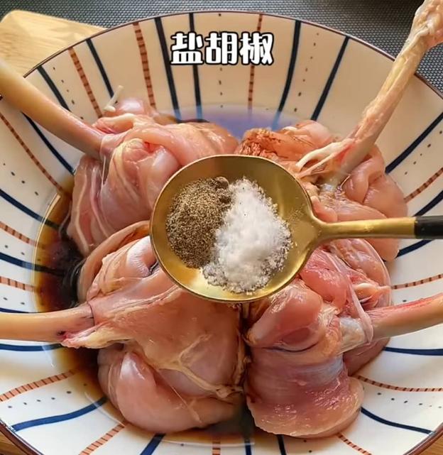 Đùi gà chiên thế này rất ngon giòn, nhanh gọn, trông còn ‘sang chảnh’ - 3