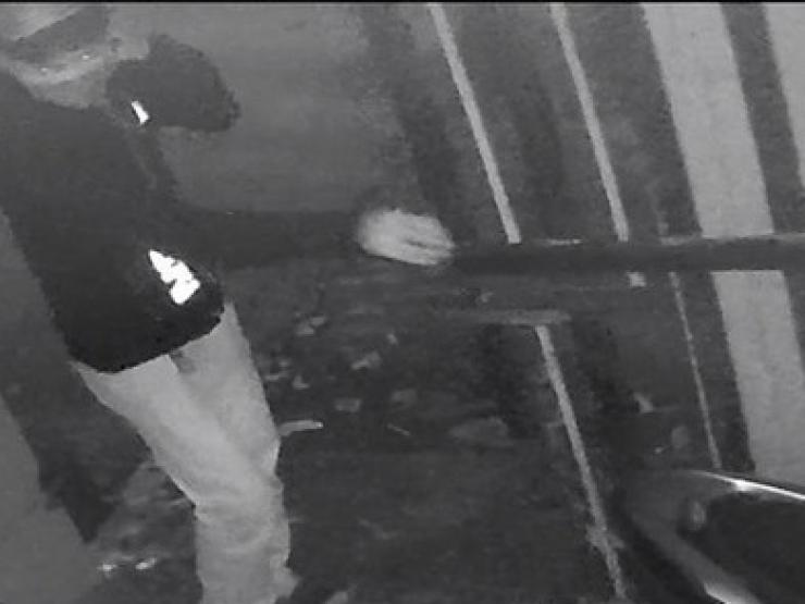 Pháp luật - Video: Trộm đột nhập liên tiếp 2 lần, lấy đi 2 xe máy trong 1 tiếng đồng hồ