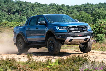 Giá xe Ford Ranger Raptor niêm yết và lăn bánh tháng 8/2022