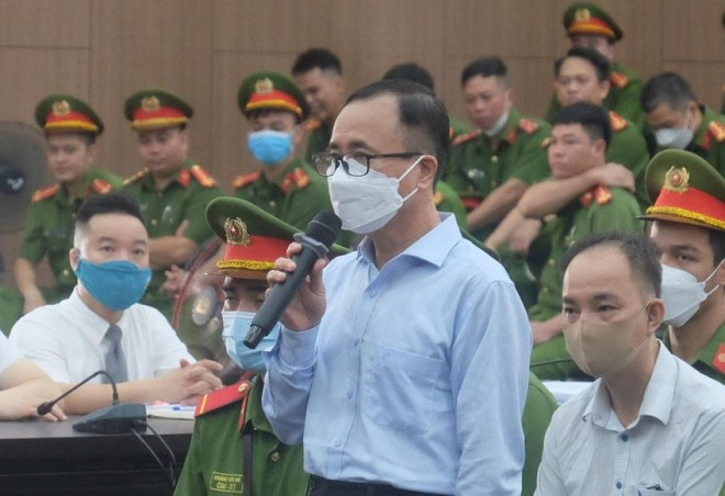 Bị cáo Trần Văn Nam, cựu bí thư Tỉnh ủy Bình Dương - Ảnh: UYÊN TRANG