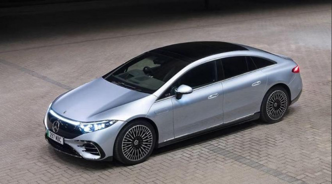 Mercedes EQS. Ảnh: Hotcars.
