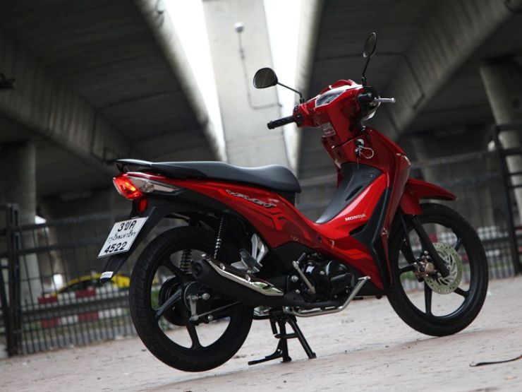 Honda Wave 110i nhập Thái về Việt Nam với giá đắt hơn SH125i