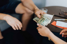 Bạn trẻ - Cuộc sống - Sau 5 năm, người bạn trả lại số tiền vay lúc khó khăn và cái kết bất ngờ