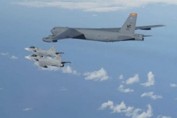 Oanh tạc cơ B-52 Mỹ lần đầu ném bom nặng 1 tấn trong tập trận cùng Thụy Điển