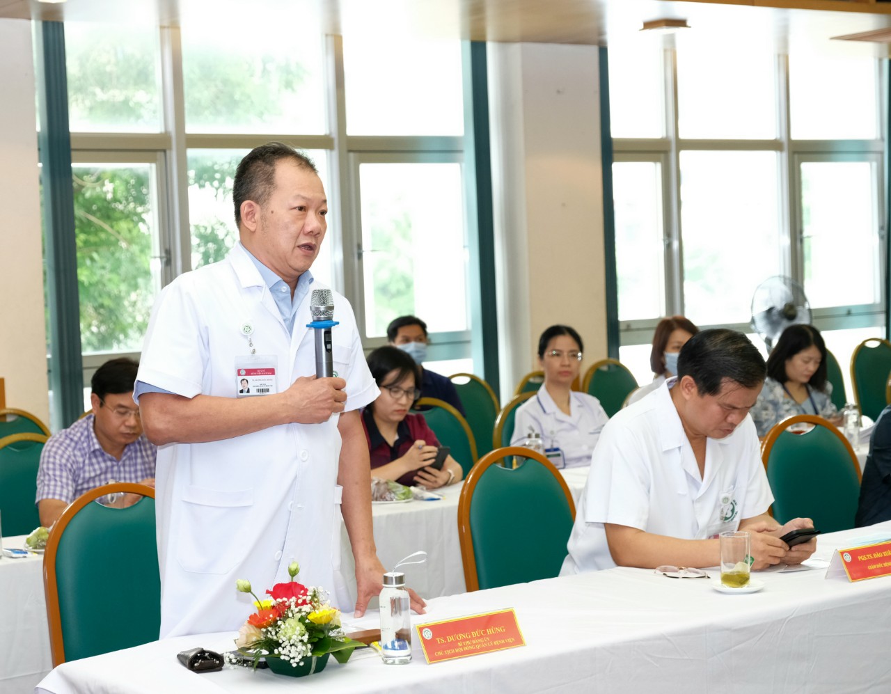 TS.BS Dương Đức Hùng,&nbsp;Chủ tịch Hội đồng Quản lý BV Bạch Mai phát biểu tại buổi làm việc.