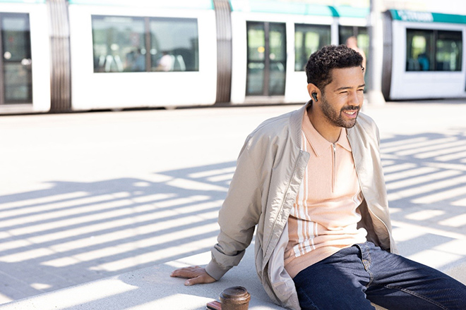 Kiểu dáng tai nghe dạng cuống thanh cùng eartips mới cũng tối ưu cho chất âm trọn vẹn nhất để ngay cả những tín đồ âm nhạc khó tính cũng phải gật gù.