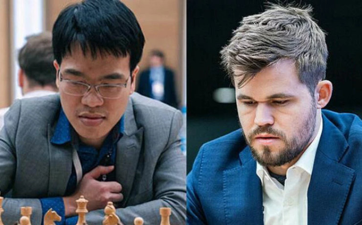 Quang Liêm (trái) rơi vào bẫy của Carlsen (phải) tại vòng 4 giải FTX Crypto Cup (cờ vua trực tuyến) đang diễn ra tại Mỹ