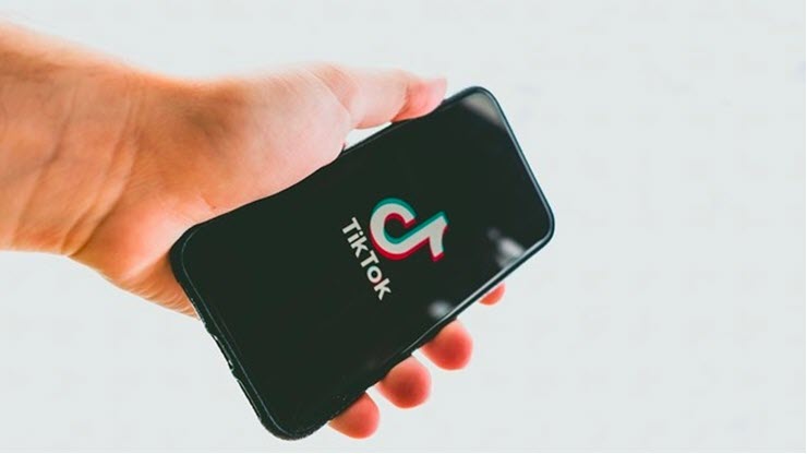 TikTok một lần nữa bị cáo buộc theo dõi thông tin của người dùng.