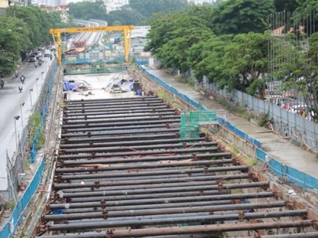 Tin tức trong ngày - Nhà dân 'nứt toác' bên dự án metro Hà Nội: Chủ đầu tư lý giải gì?