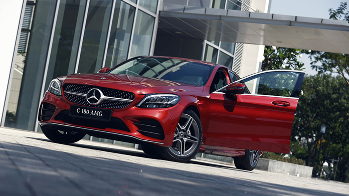 Tầm giá 1,5 tỷ nên chọn Honda Accord hay Mercedes C180 AMG? - 11