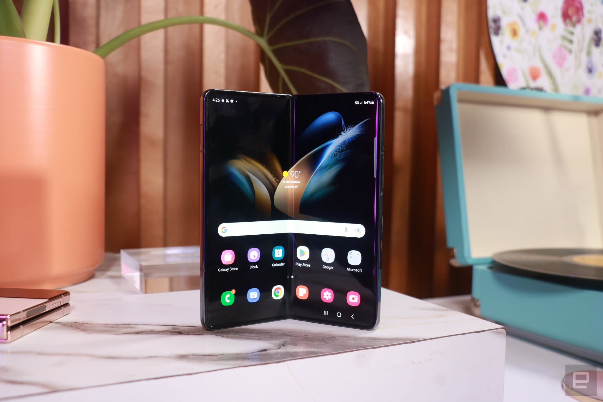 Galaxy Z Fold 4 đã có thêm "đối thủ".