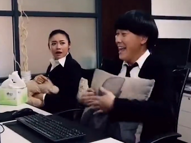 Clip hài hước - Có vay có trả, không bao giờ mượn không của ai nhé!