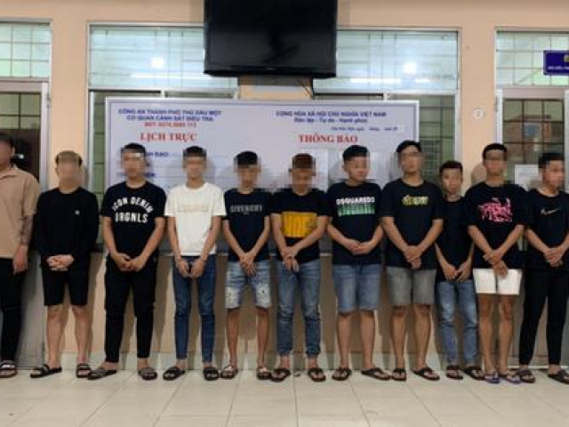 Pháp luật - CLIP: 2 nhóm thanh niên chém nhau như phim ở TP Thủ Dầu Một