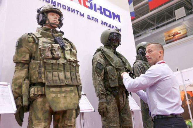 Ông Putin khẳng định rằng Liên bang Nga sẵn sàng cung cấp cho các đối tác từ Mỹ Latinh, châu Á, châu Phi và các khu vực khác những loại vũ khí hiện đại nhất do nước này chế tạo, sẽ không có một hạn chế nào được đưa ra.