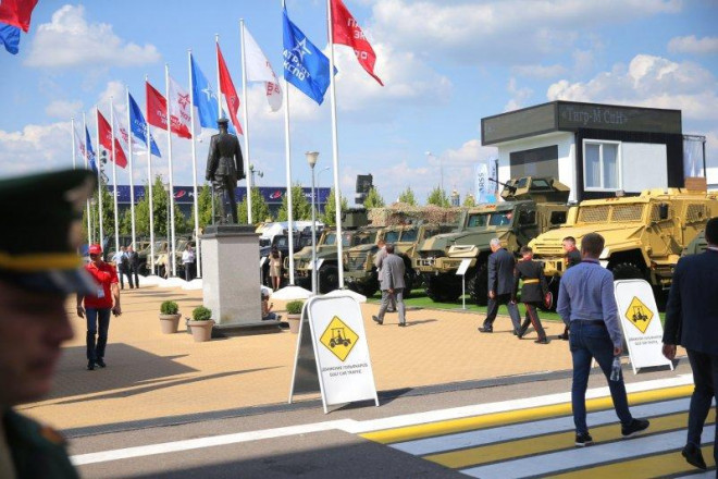 Các loại vũ khí do Nga chế tạo được đánh giá cao trên toàn thế giới về tính hiệu quả và độ tin cậy, đồng thời chúng cũng đã được thử nghiệm trong điều kiện chiến đấu thực tế. Tờ Baijiahao nhận xét, những lời nói của ông Putin đã trở thành cảnh báo gay gắt đối với Mỹ.