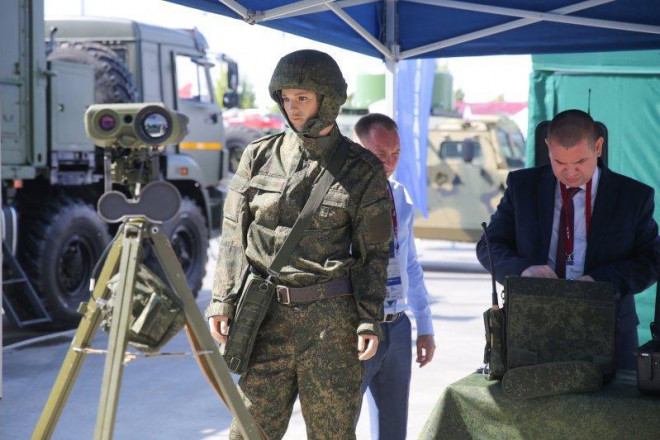 Quan trọng hơn, trên chiến trường Ukraine, nhiều loại vũ khí "độc nhất vô nhị" và "bất khả chiến bại" của Nga đã có màn thể hiện thiếu thuyết phục, điều này cũng khiến nhiều đối tác phải cân nhắc thật kỹ lưỡng kế hoạch mua sắm trong tương lai.