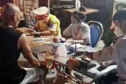 Tin tức trong ngày - Xử phạt hơn 200 "ma men" cầm lái trên QL5