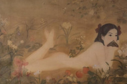 Bạn trẻ - Cuộc sống - Họa sĩ trẻ vẽ tranh nude trên nền lụa mỏng