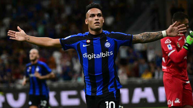 Lautaro Martinez mang lại bàn thắng khai thông thế bế tắc cho Inter Milan