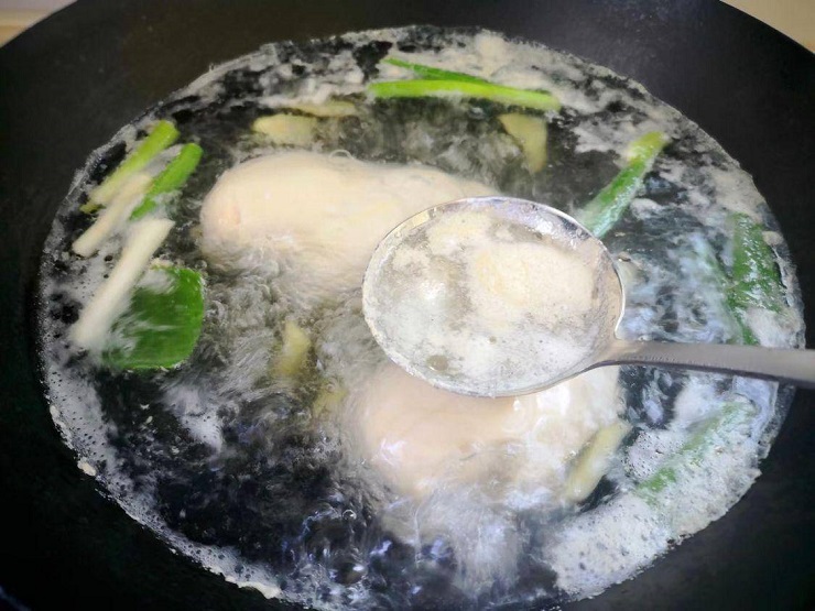 Trời nóng nực làm món gà xé phay đơn giản mà cực kỳ ngon miệng - 3