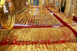 Kinh doanh - Giá vàng hôm nay 22/8: Đồng loạt giảm ngay từ khi mở cửa
