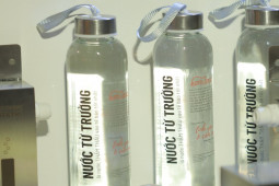 Công nghệ thông tin - Nhà khoa học gọi vốn "nước trường sinh" nhận nhiều ý kiến cực căng tại Shark Tank