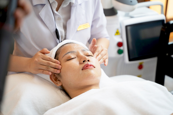 Liệu trình làm đẹp tại SeoulSpa.Vn Gia Nghĩa được chuyên viên thực hiện khéo léo, tỉ mỉ