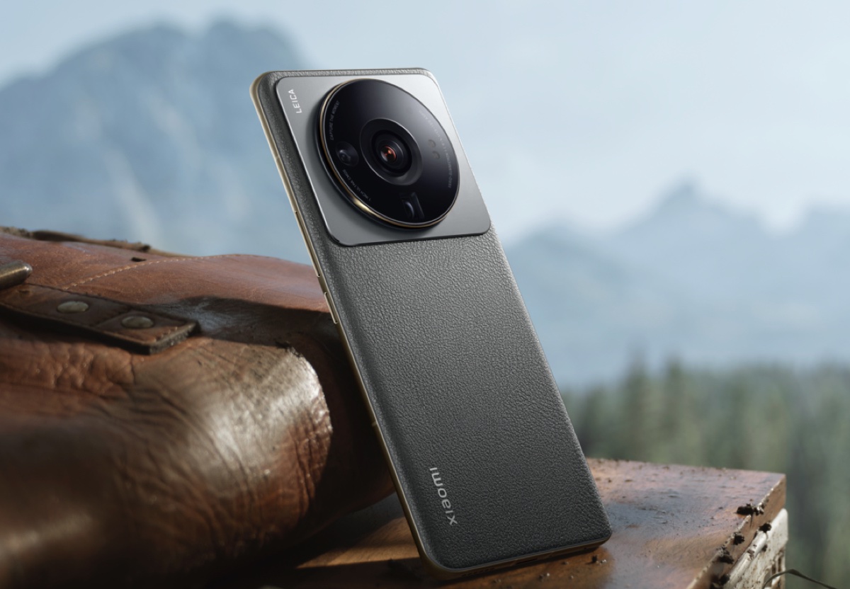 Xiaomi 12S Ultra giá xách tay chưa tới 23 triệu đồng.