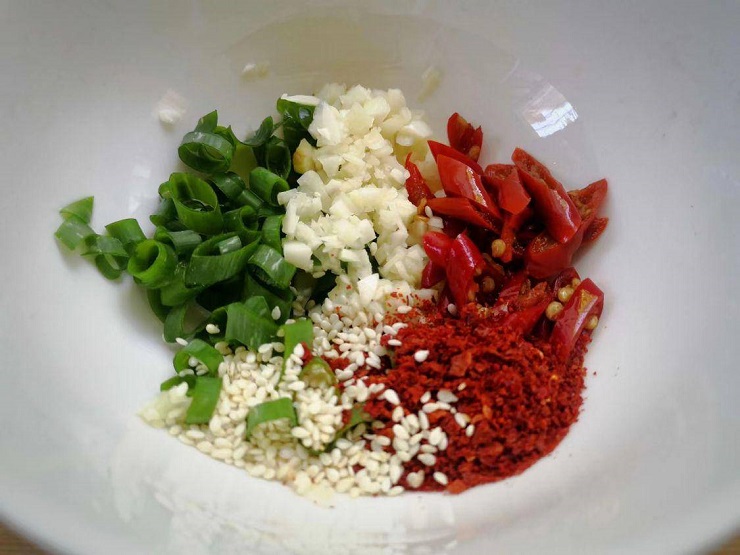 Trời nóng nực làm món gà xé phay đơn giản mà cực kỳ ngon miệng - 6