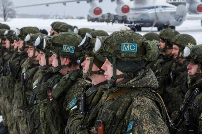 Do đó, theo các nhà phân tích Trung
Quốc, Tổng thống Tokayev nhấn mạnh rằng ông sẽ không tuân theo
chính sách cô lập Nga được các quốc gia phương Tây áp đặt.