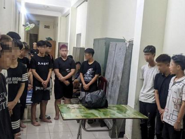 Pháp luật - Khởi tố 17 đối tượng trong vụ hỗn chiến, chống trả khi bị cảnh sát chặn bắt ở Hải Phòng