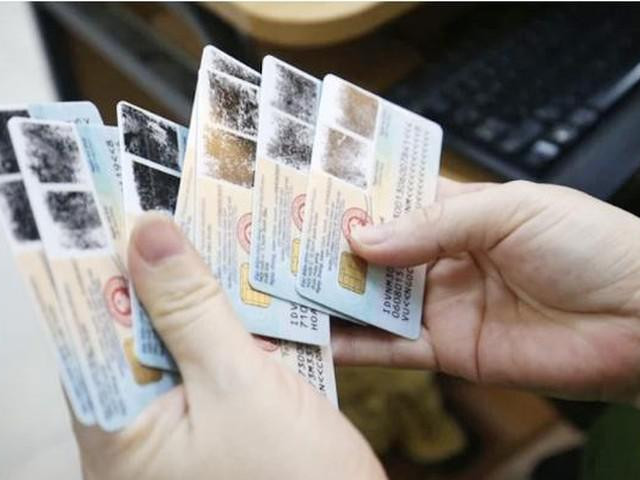 Tin tức trong ngày - Người dân sử dụng giấy tờ nào thay thế khi sổ hộ khẩu hết giá trị vào ngày 31-12-2022?