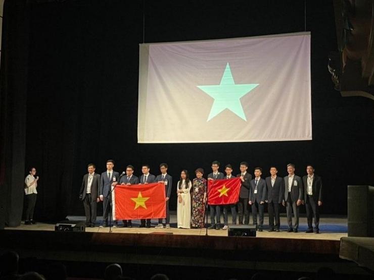 Tin Hà Nội - Học sinh Hà Nội giành 7 giải thưởng tại Olympic quốc tế về thiên văn học và vật lý thiên văn