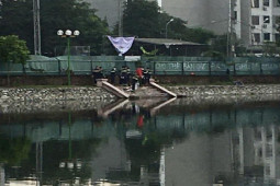 Pháp luật - Nam thanh niên tử vong dưới hồ nước ngay gần sân bóng ở Hà Nội