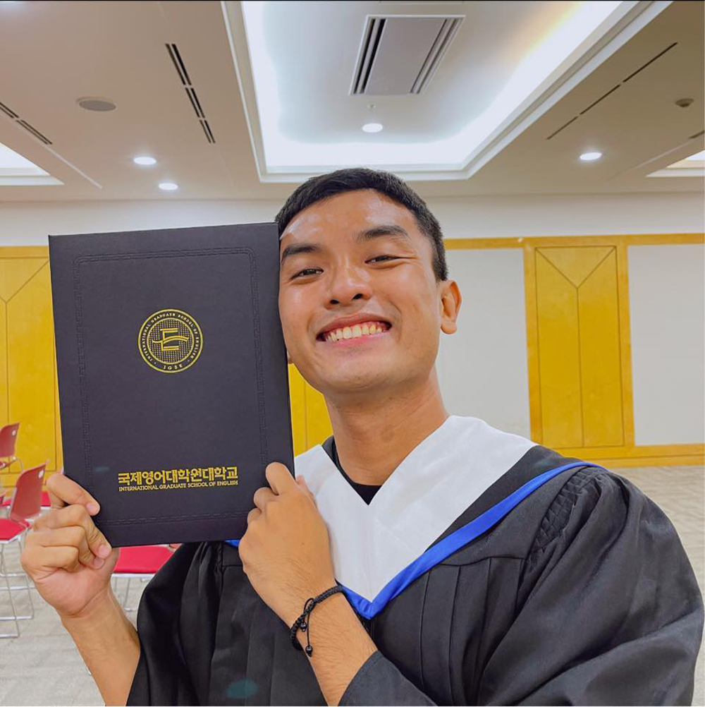 Tô Tôn Thành (A Síng Đi Đại Hàn) vừa tốt nghiệp Thạc sĩ lần 2 vào 8/2022 (Hình: Facebook Tô Tôn Thành)