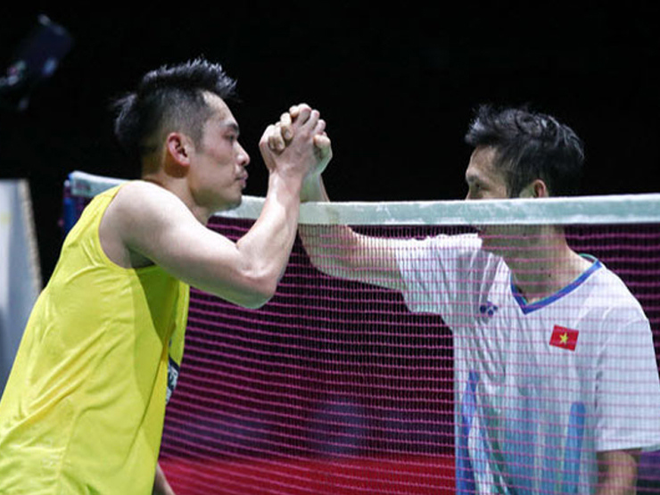 Nguyễn Tiến Minh (bên phải) trải qua hành trình ít ai làm được tại giải vô địch thế giới